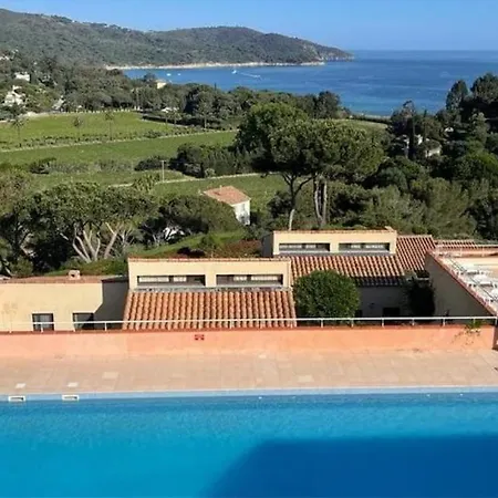 Gigaro 4 Pers Vue A Pieds Piscine Tennis شقة *